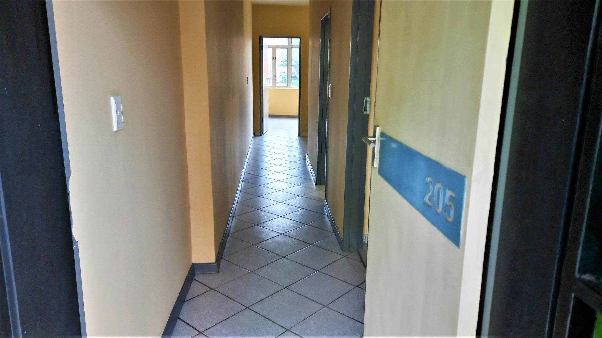 517142_Oxford_Mews_205_-_002.jpg